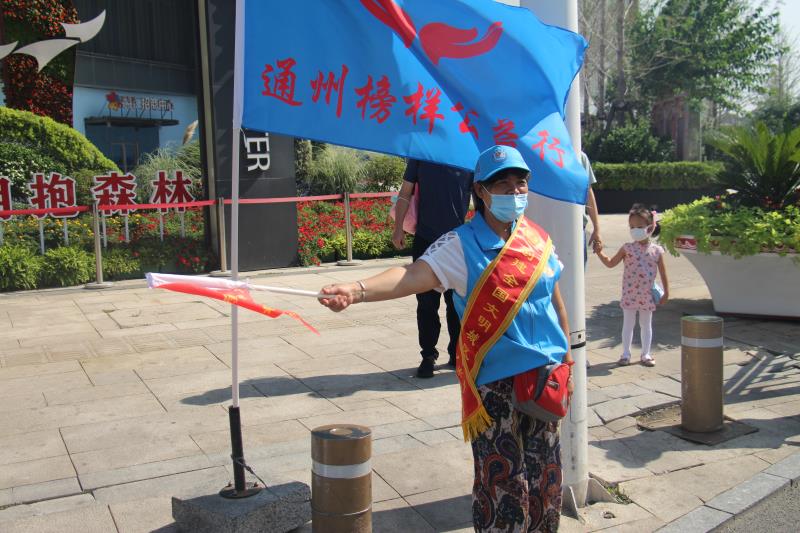 <strong>色片裸体大胸嫩逼大鸡巴操逼逼</strong>